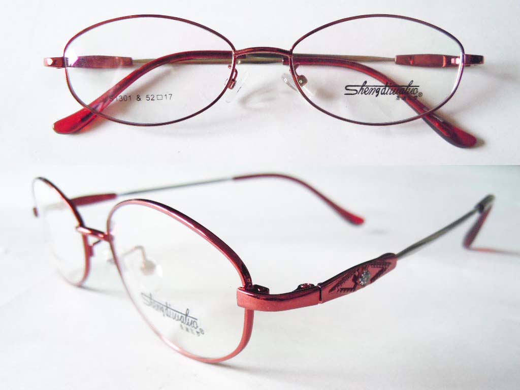 F132  Flexible Memory Eyeglass Frame